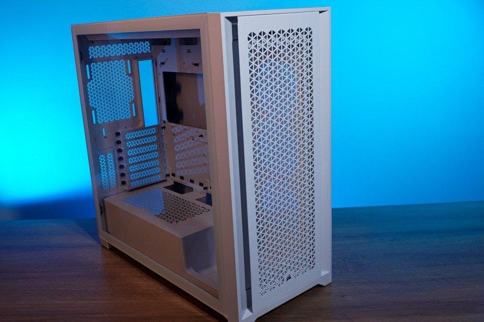 review-gabinete-corsair-5000d-airflow-espaco-modularidade