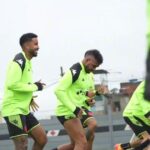 Vasco treina intensamente na Data FIFA para melhorias. Vasco treina intensamente na Data FIFA para melhorias.